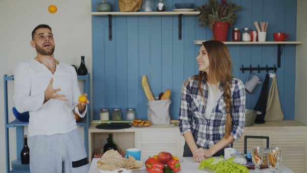 Jak wprowadzić zdrowe nawyki żywieniowe w codziennym życiu